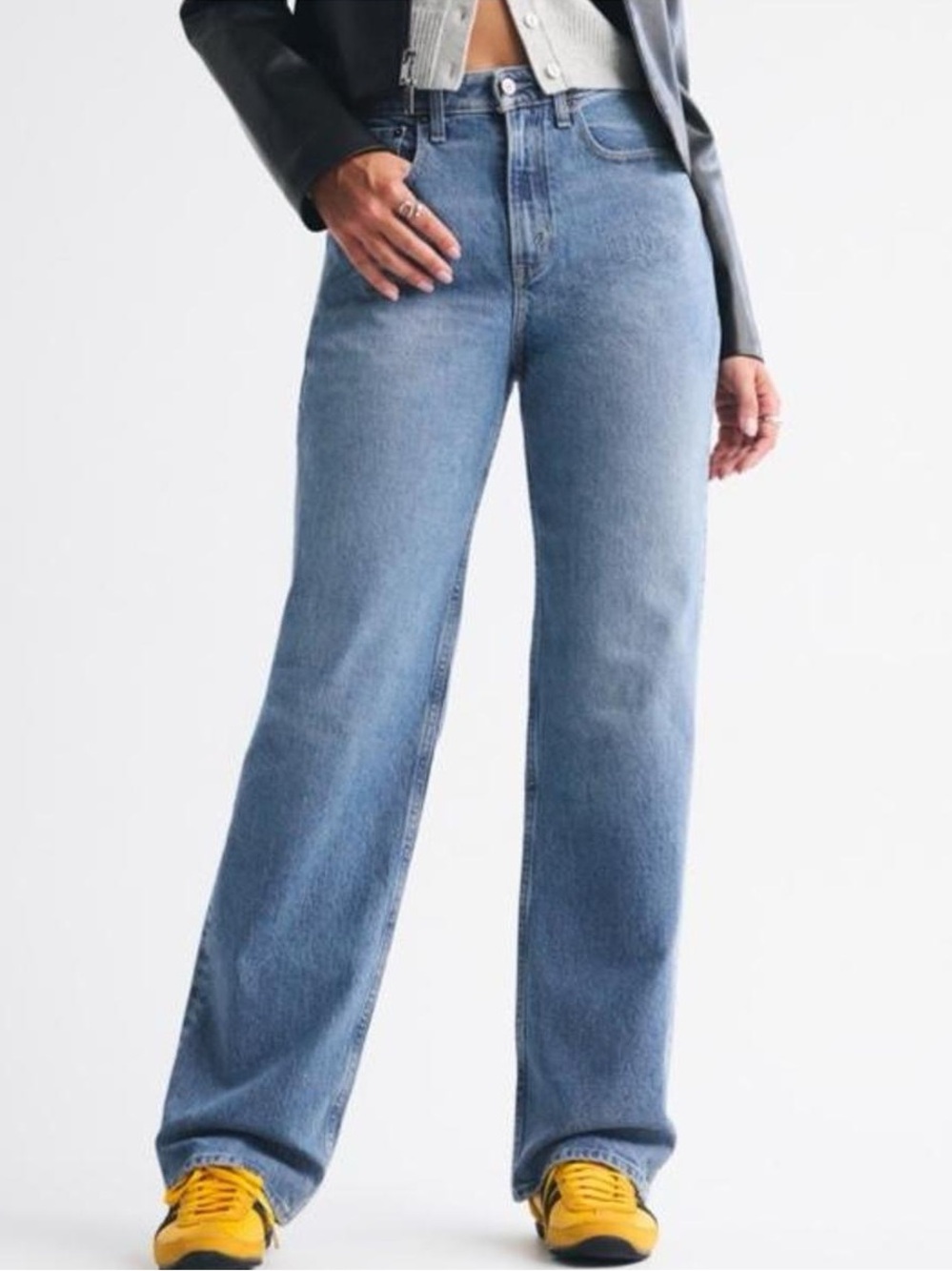 Abercrombie & Fitch curve love 90s relaxed high rise jeans